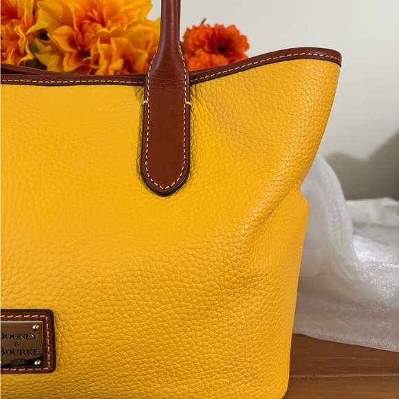 Dooney & Bourke Maze and Brown Pebble Leather Tote - Picture 2 of 14